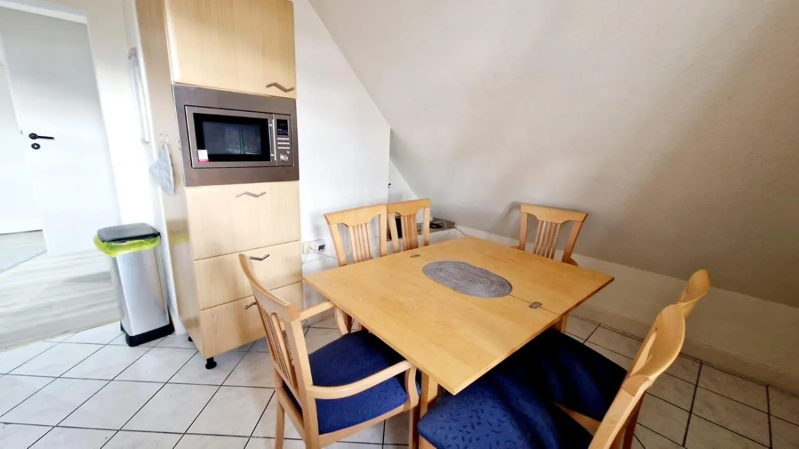 Stylische Messewohnung Ганновер 0*,  Германия